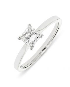 Platinum single stone princess cut diamond engagement ring. 0.65cts